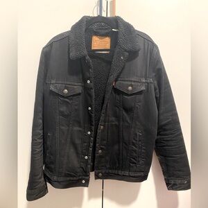 Levi’s Sherpa Trucker Jacket - Medium - Black